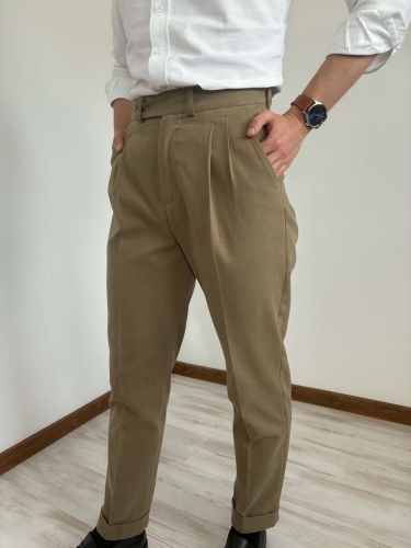 Arezzo – Eleganckie spodnie męskie z dwiema zakładkami