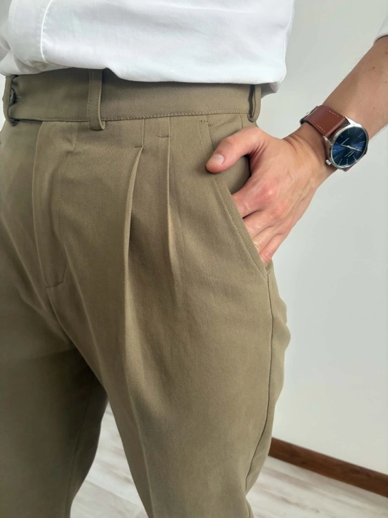 Arezzo – Eleganckie spodnie męskie z dwiema zakładkami
